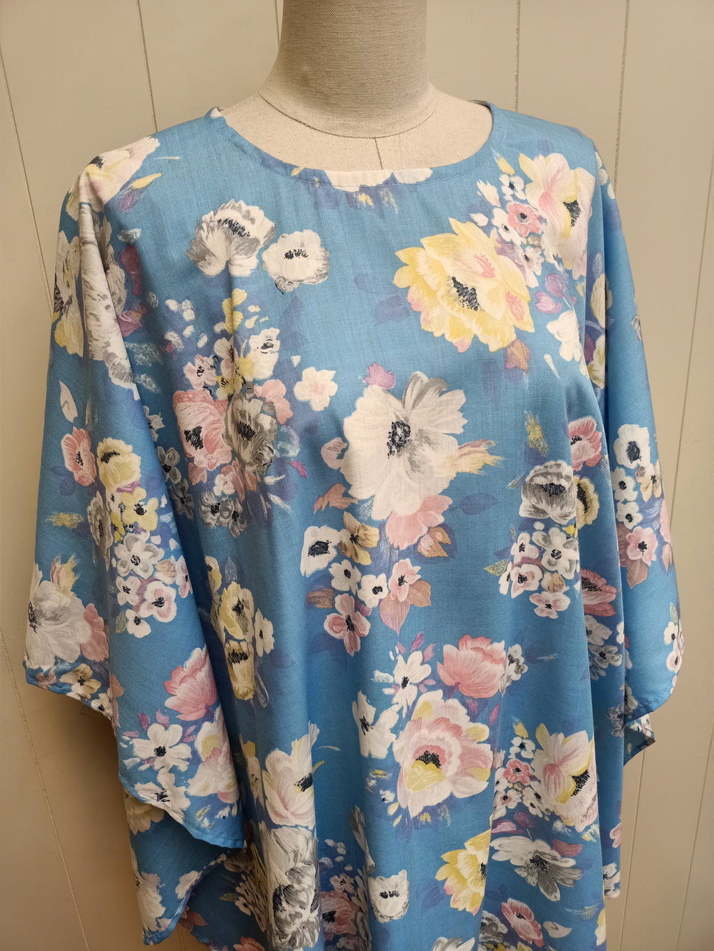 Vintage Floral Pastel Blue Caftan Poncho