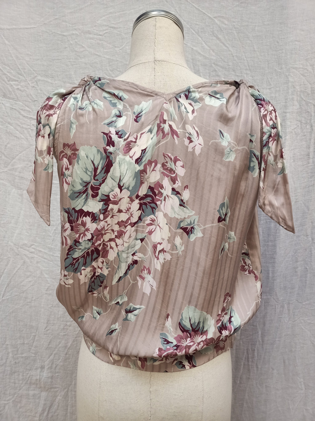 Robin Jones Wrap Top