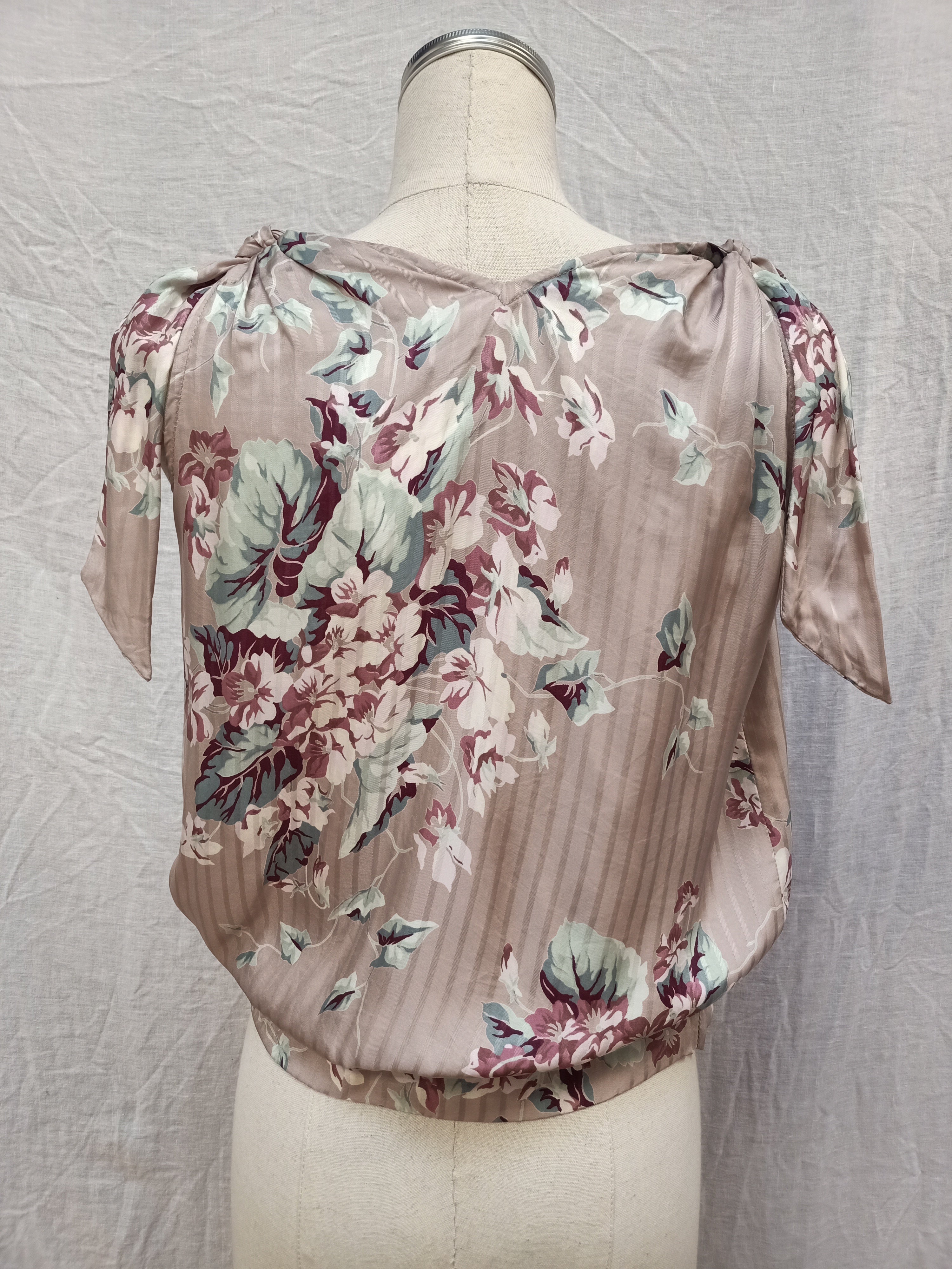 Robin Jones Wrap Top