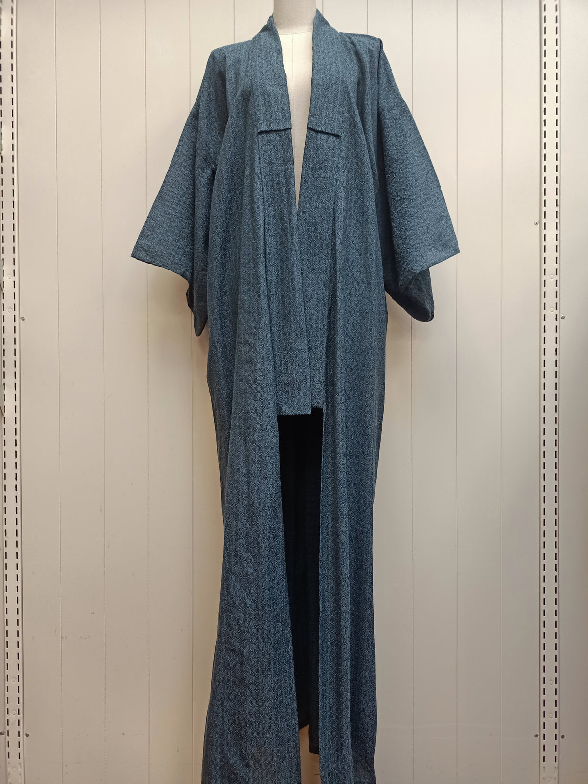 Vintage Blue & Black Medallion Kimono