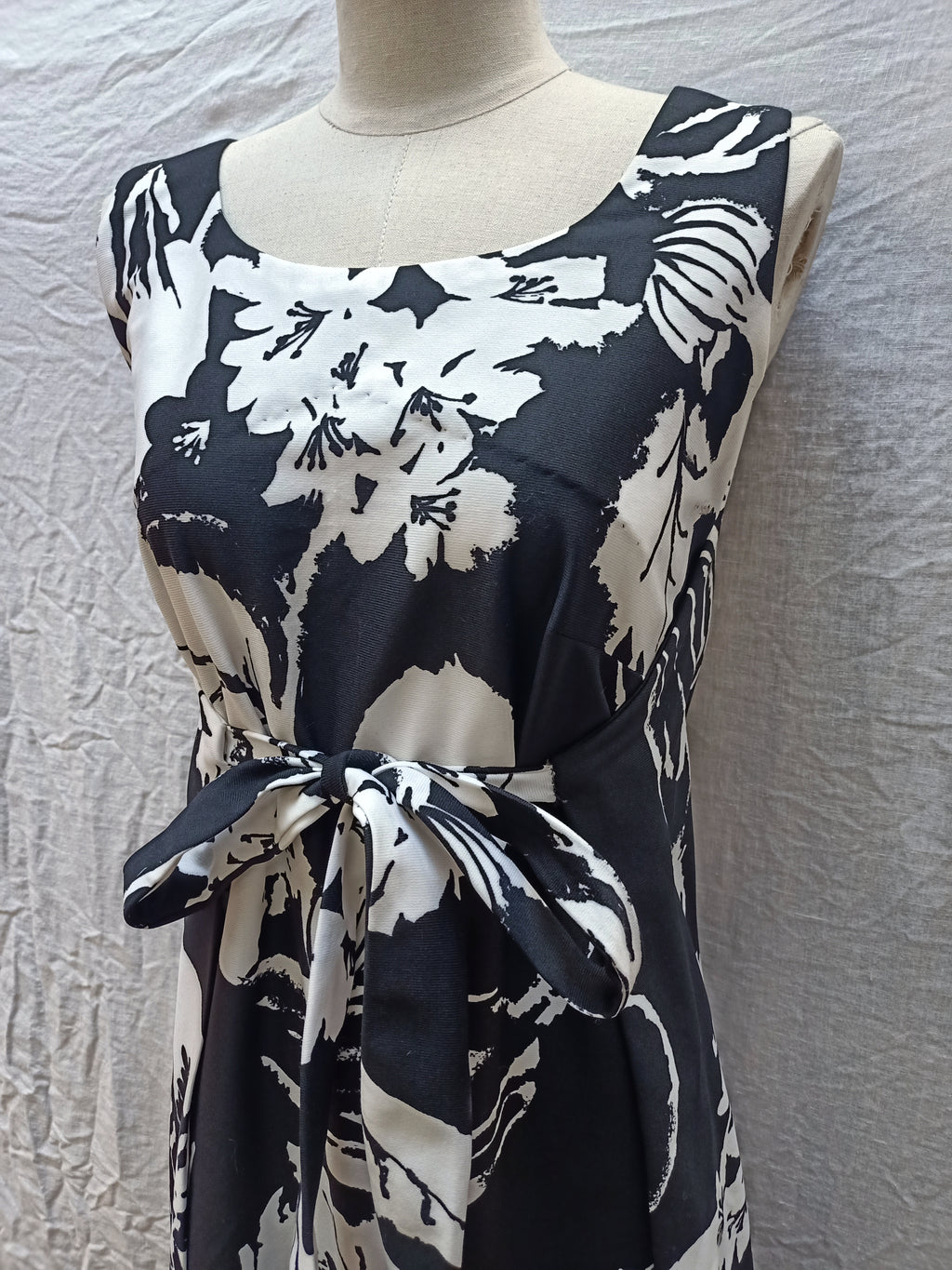 Vintage Wrap Around Apron Dress