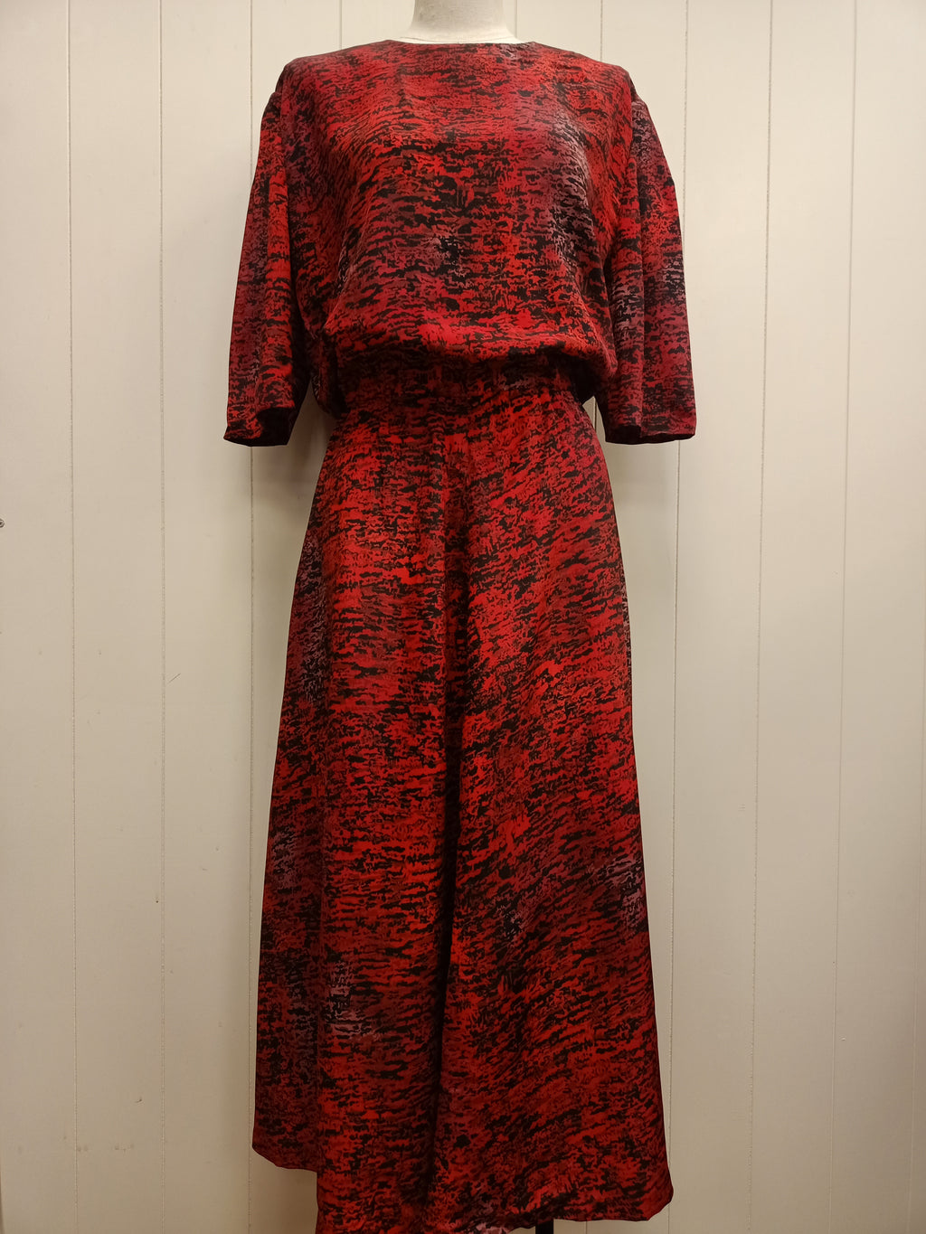Vintage Red Ripple Dress