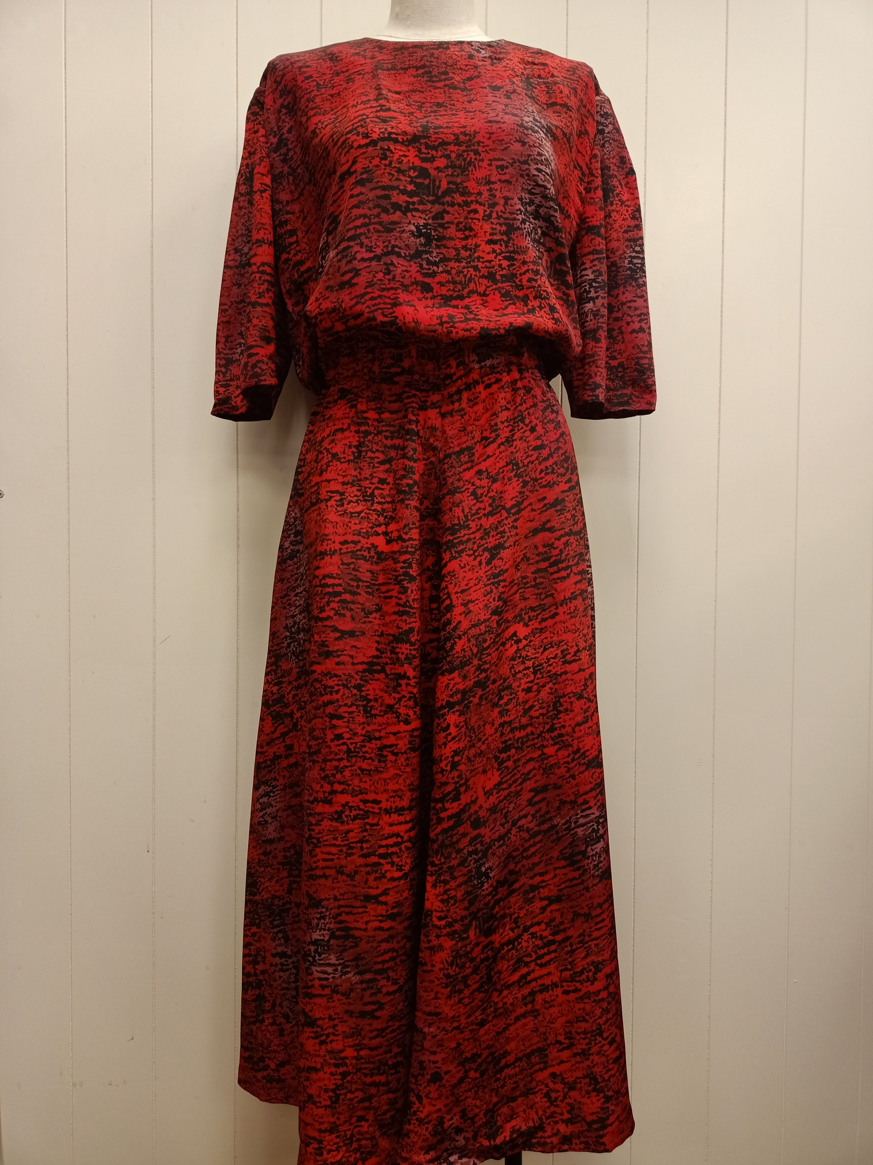 Vintage Red Ripple Dress