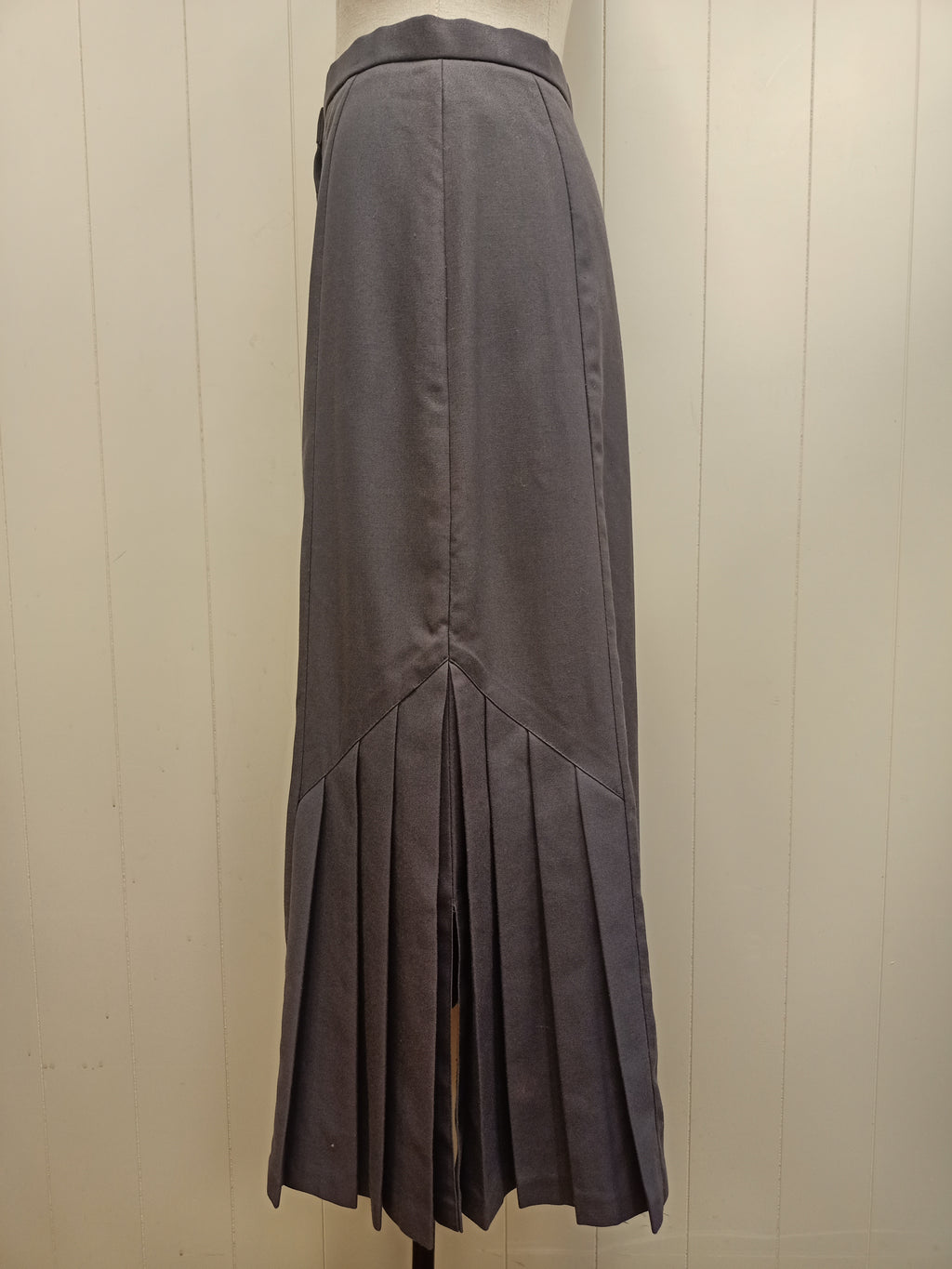 Vintage Temprano Grey Pencil Skirt