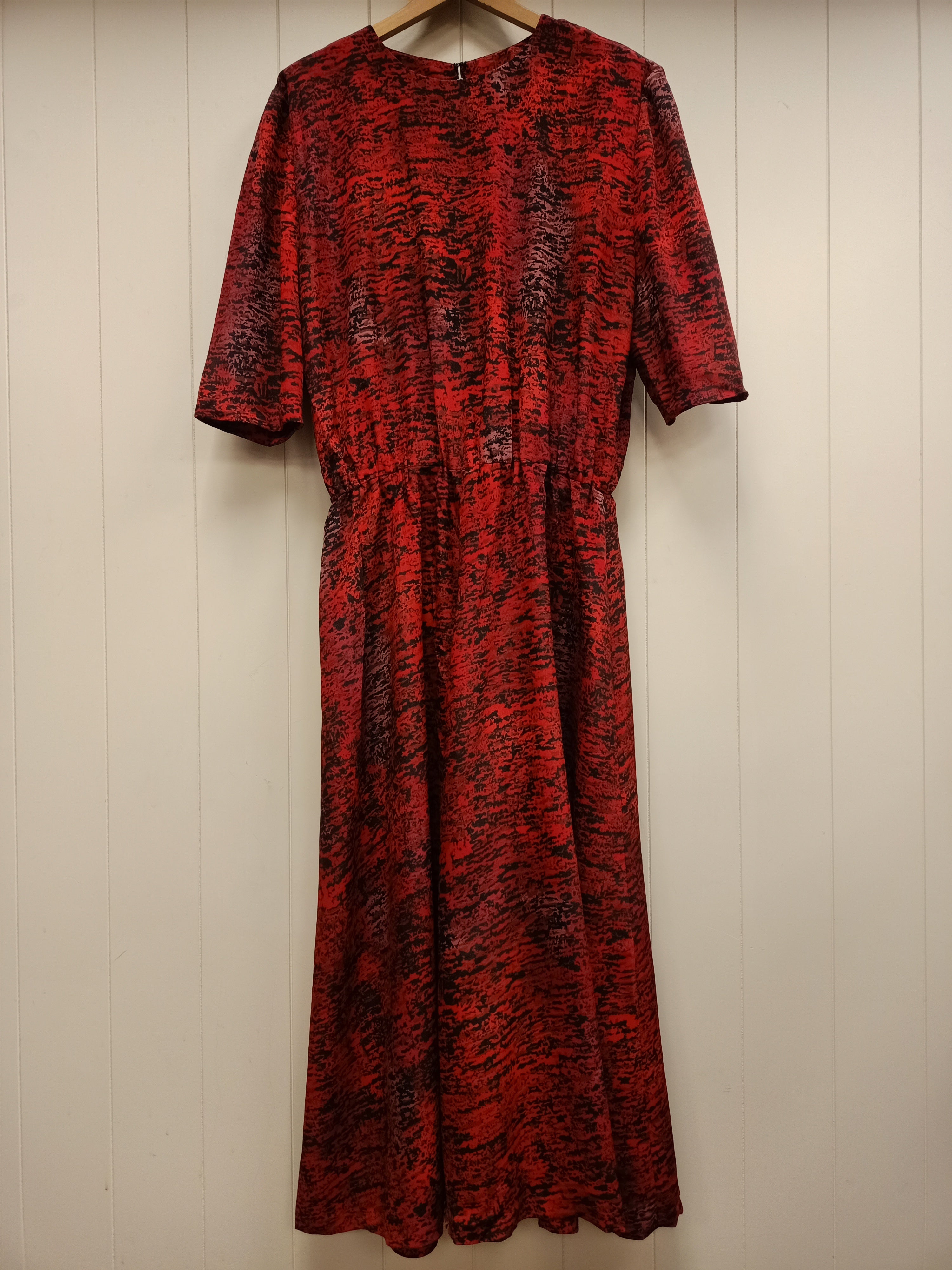 Vintage Red Ripple Dress