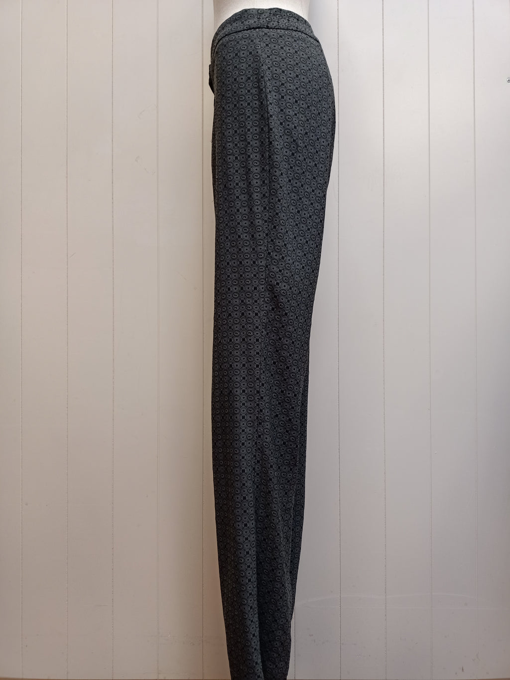 Wallace Rose Grey Medallion Pants