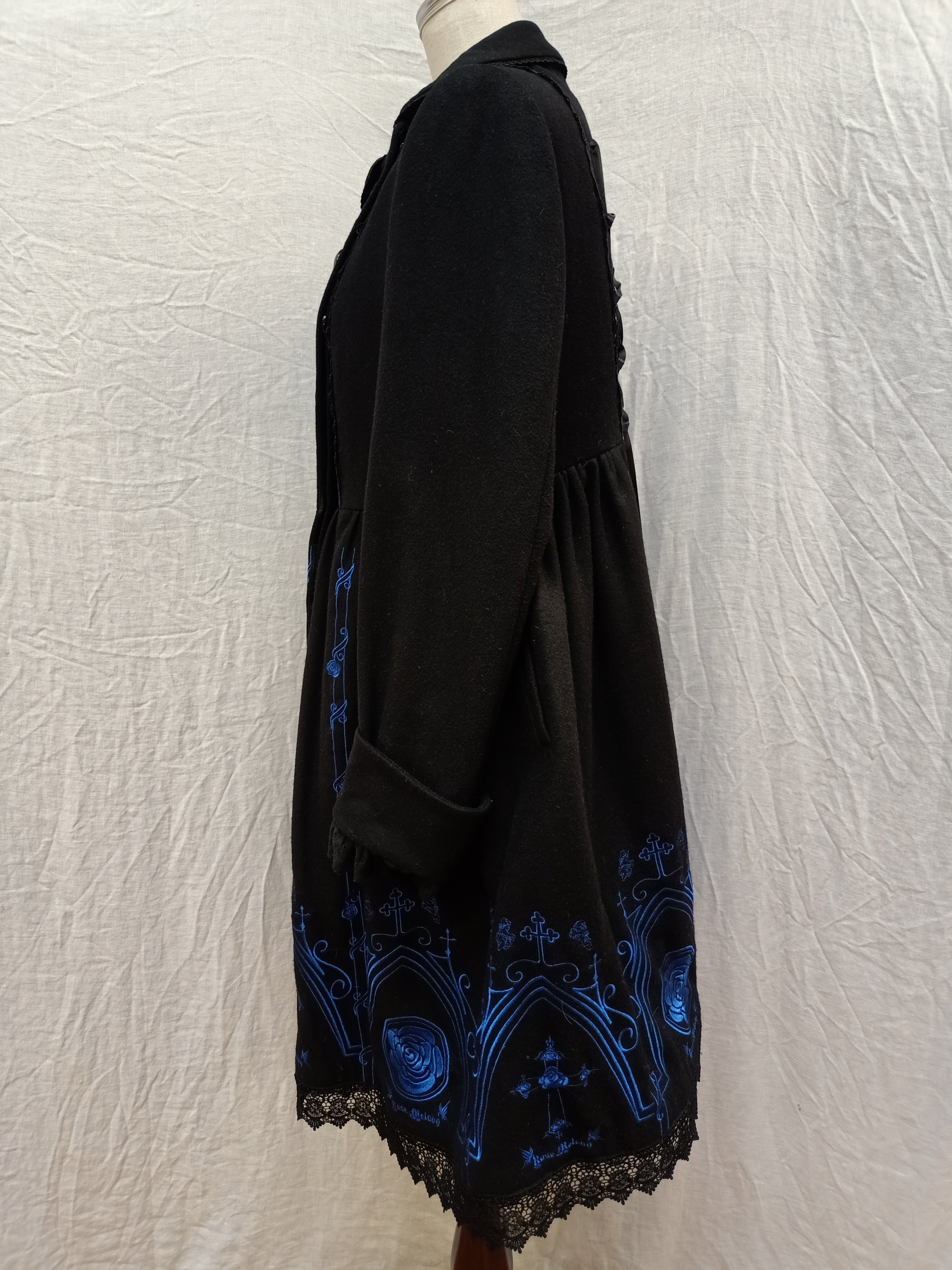 Rose Melody Embroidered Coat