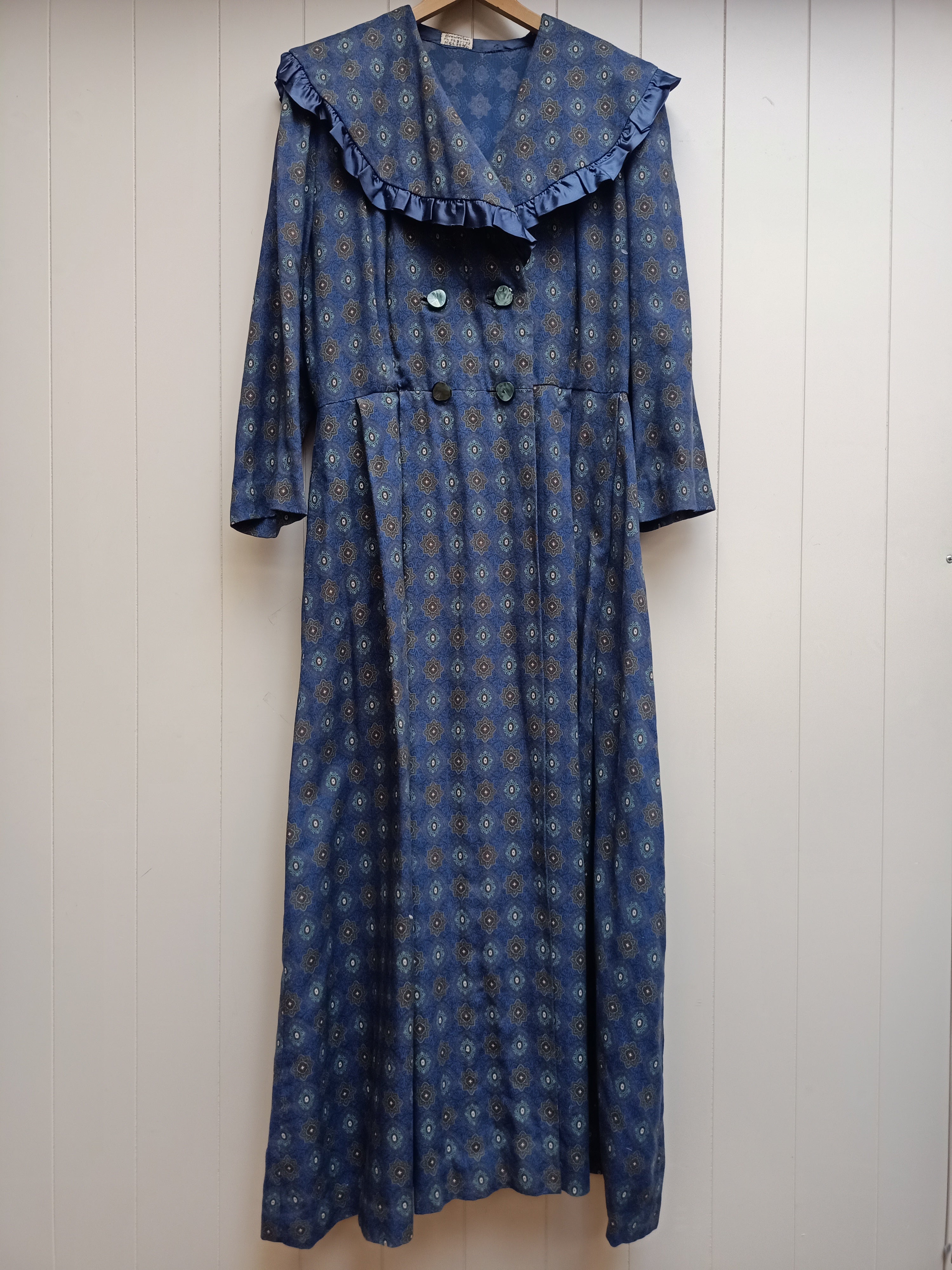 Vintage Robe Dress