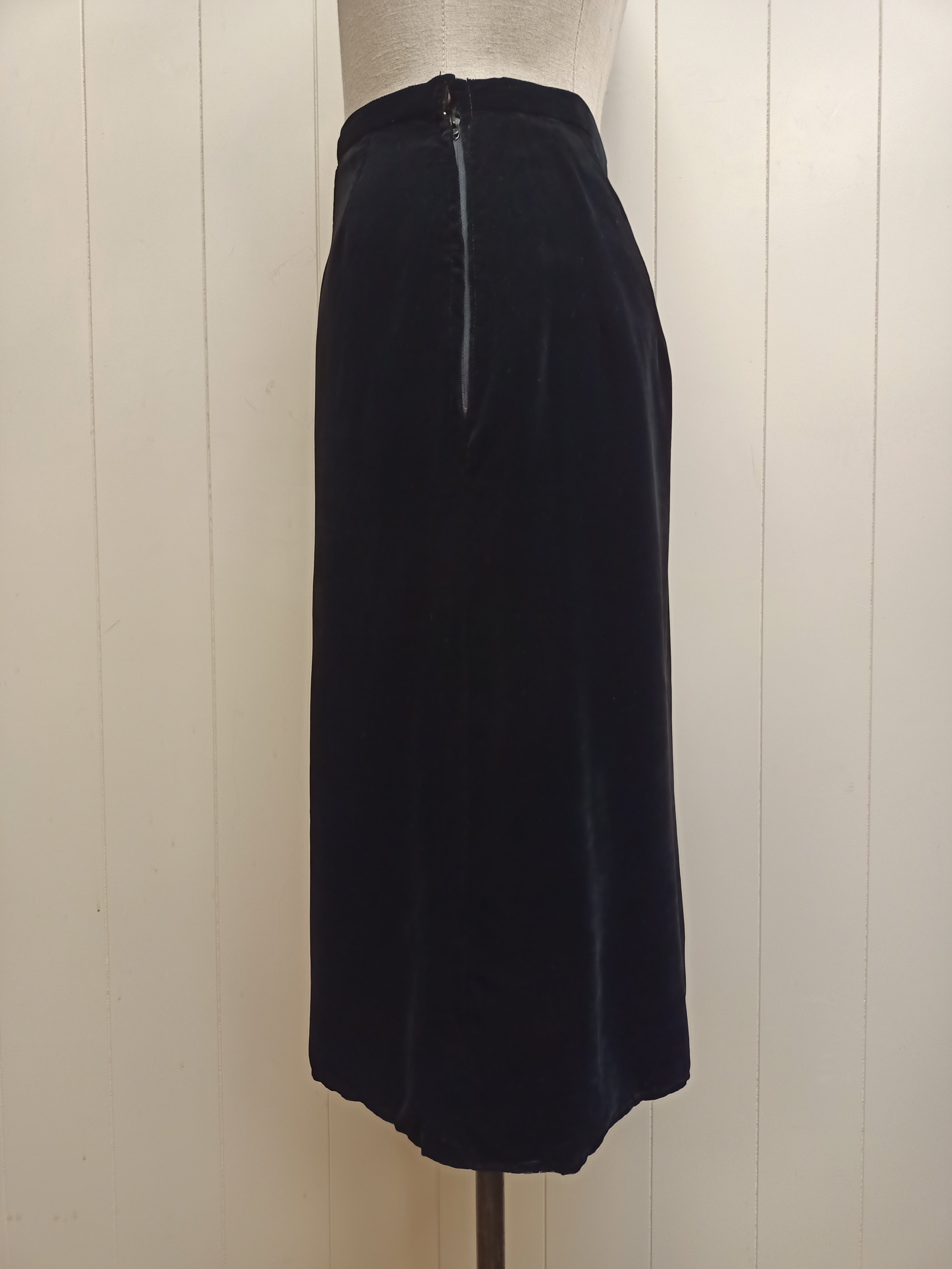 Vintage Black Velvet Pencil Skirt