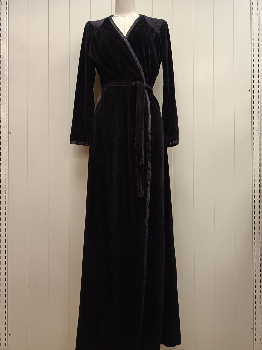 Vintage Je T'Aime Velvet Robe