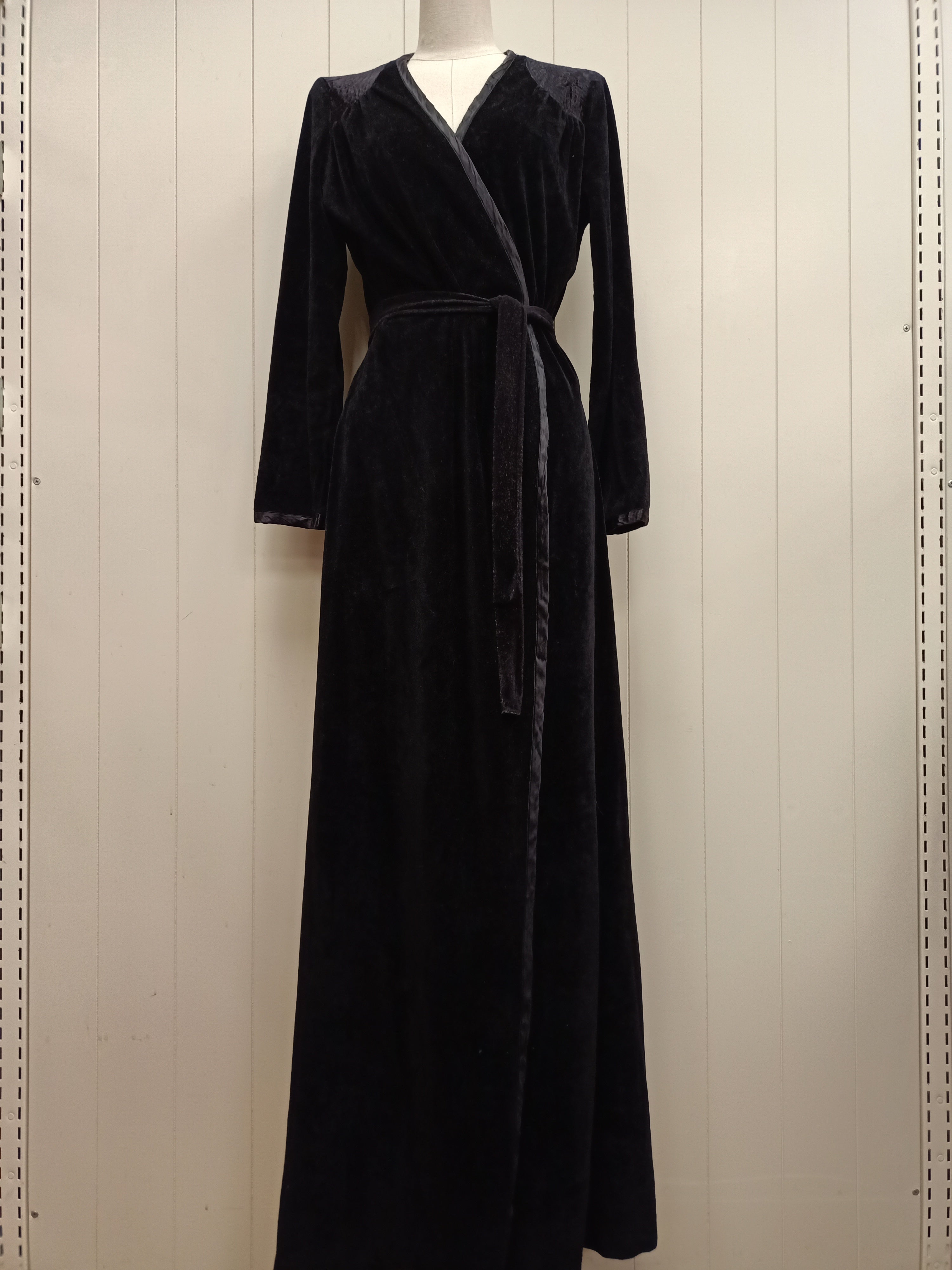 Vintage Je T'Aime Velvet Robe
