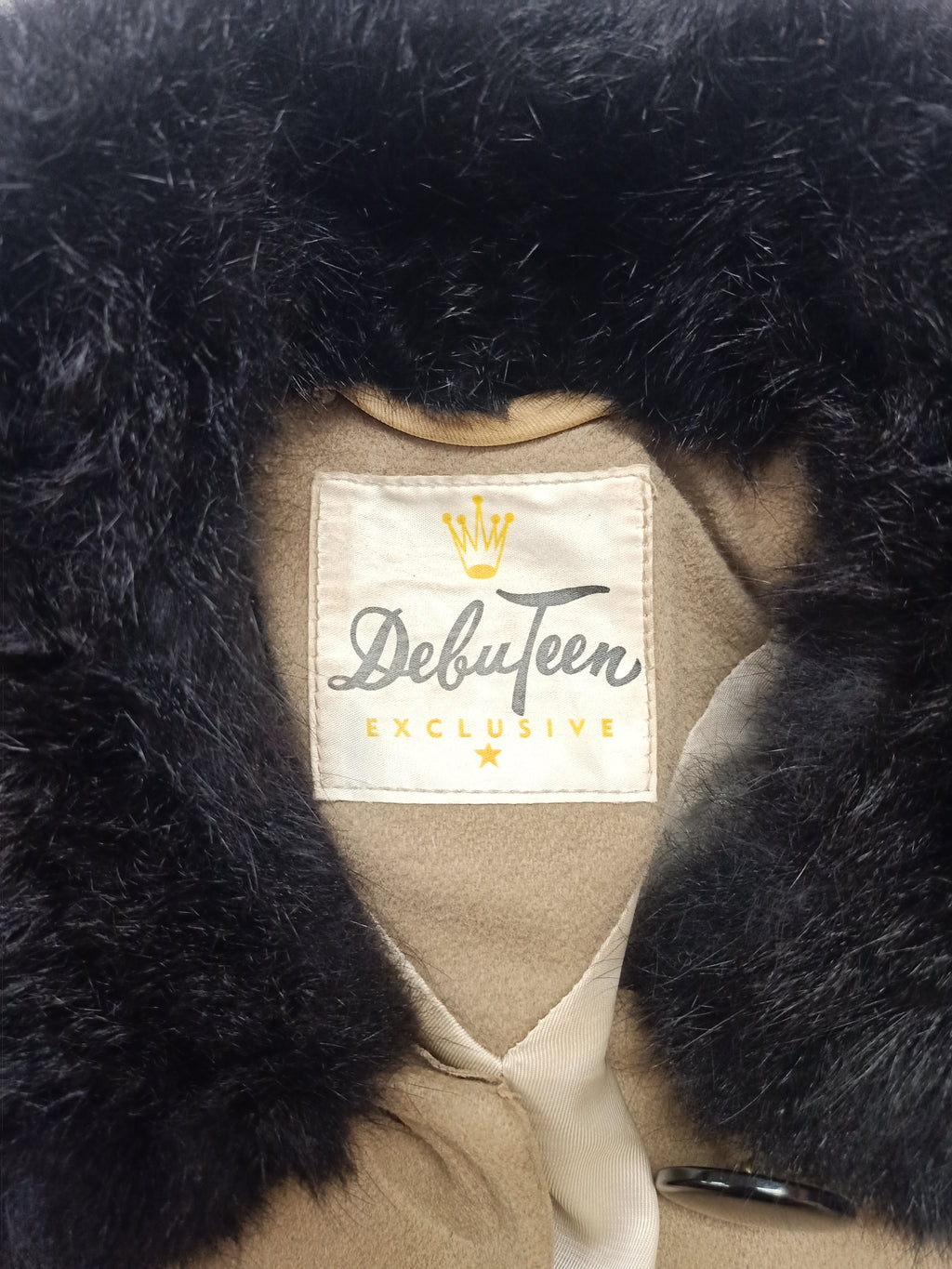 Vintage Debuteen Fur Collar Coat
