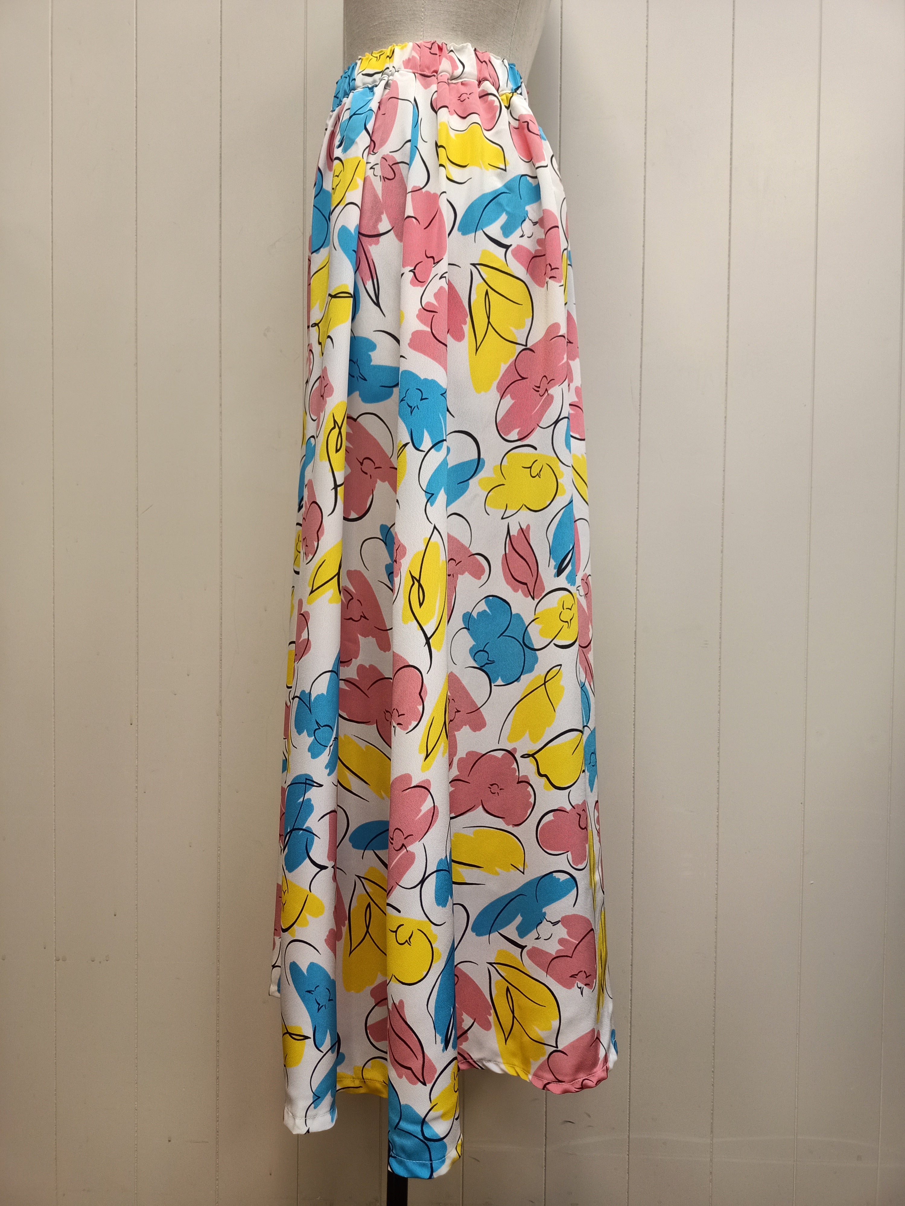 Vintage Floral Linework Skirt