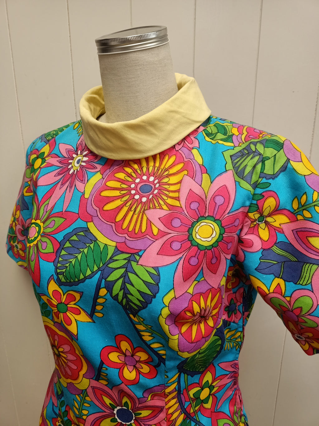 Vintage Flower Power Shirt