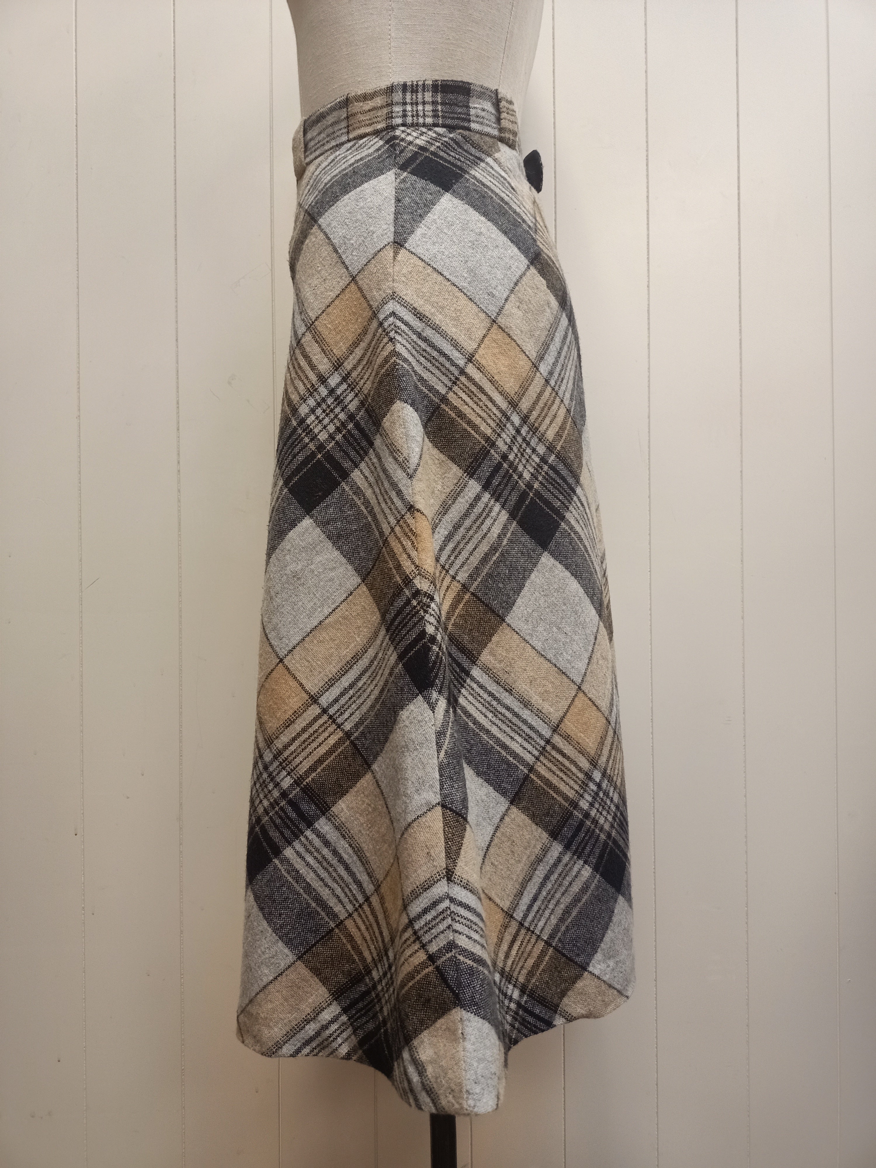 Vintage Grey Plaid Skirt