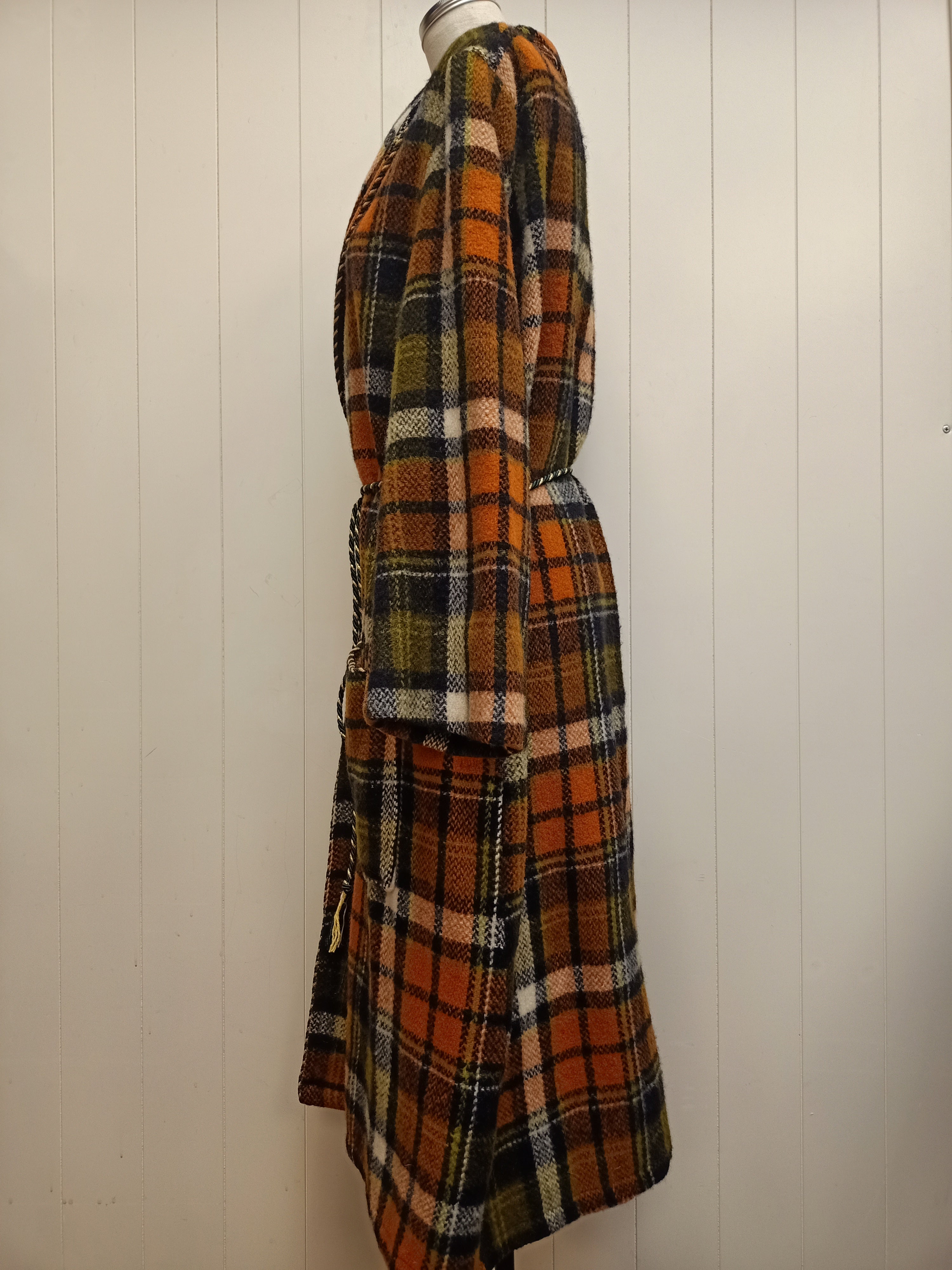 Vintage Mens An Apex Garment Robe