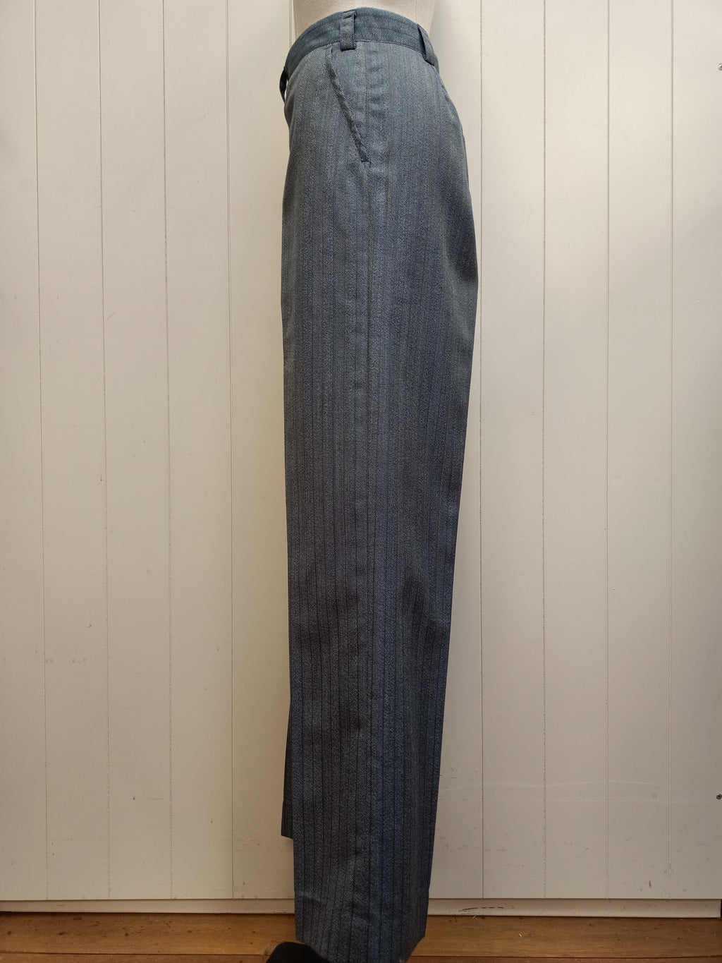 Vintage Mens Statesman Herringbone Suit
