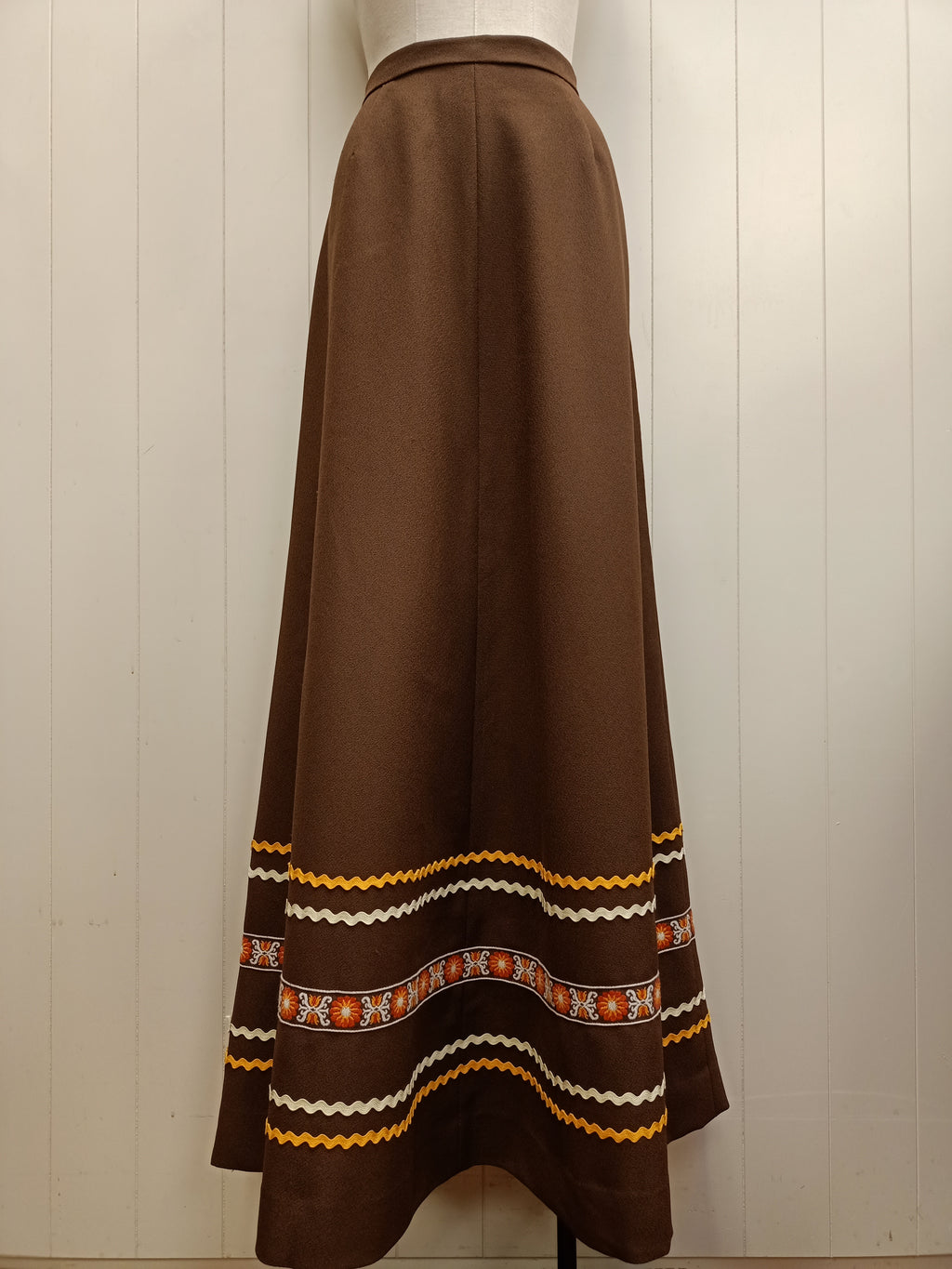 Vintage Border Brown Maxi Skirt