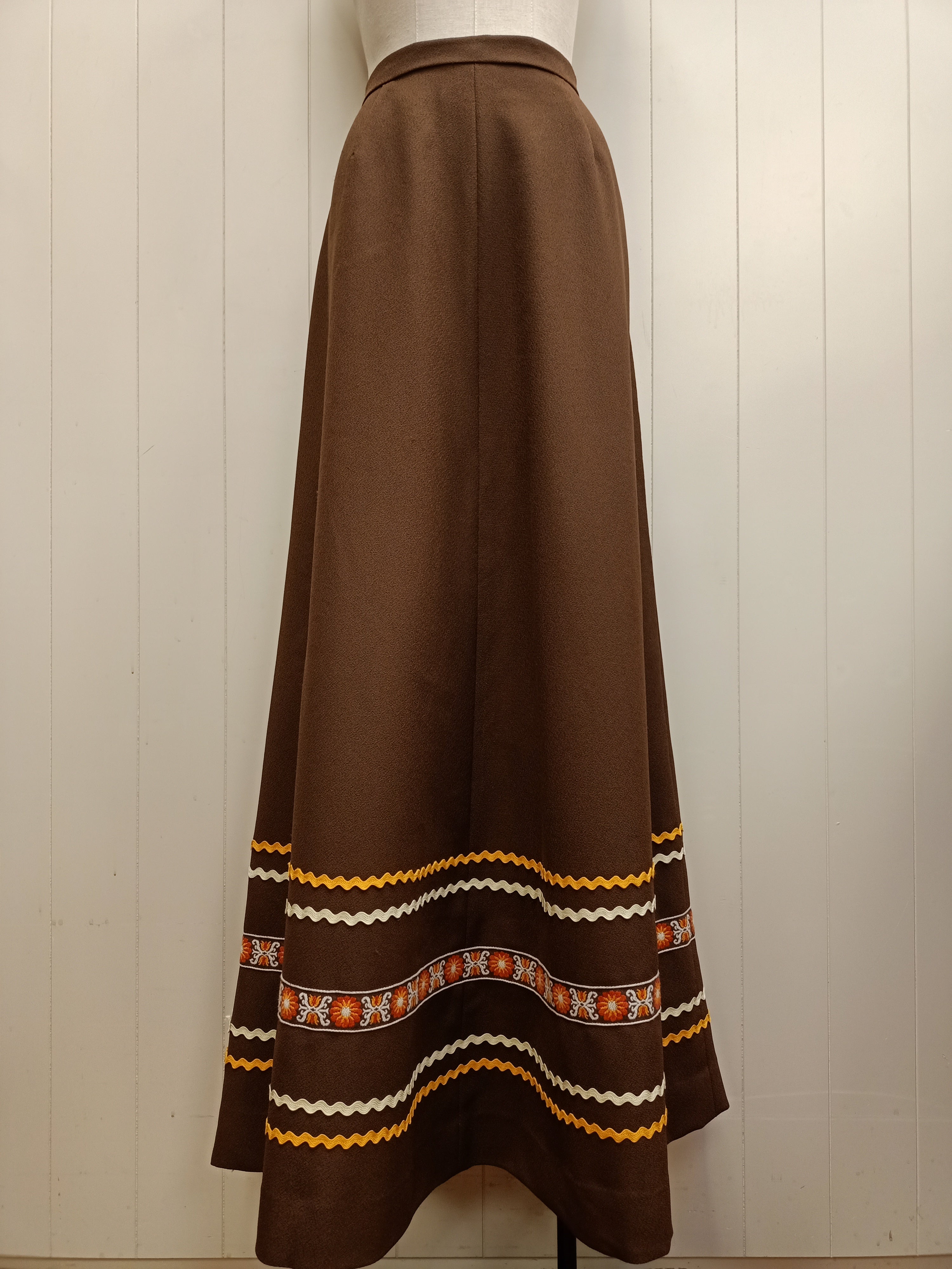 Vintage Border Brown Maxi Skirt