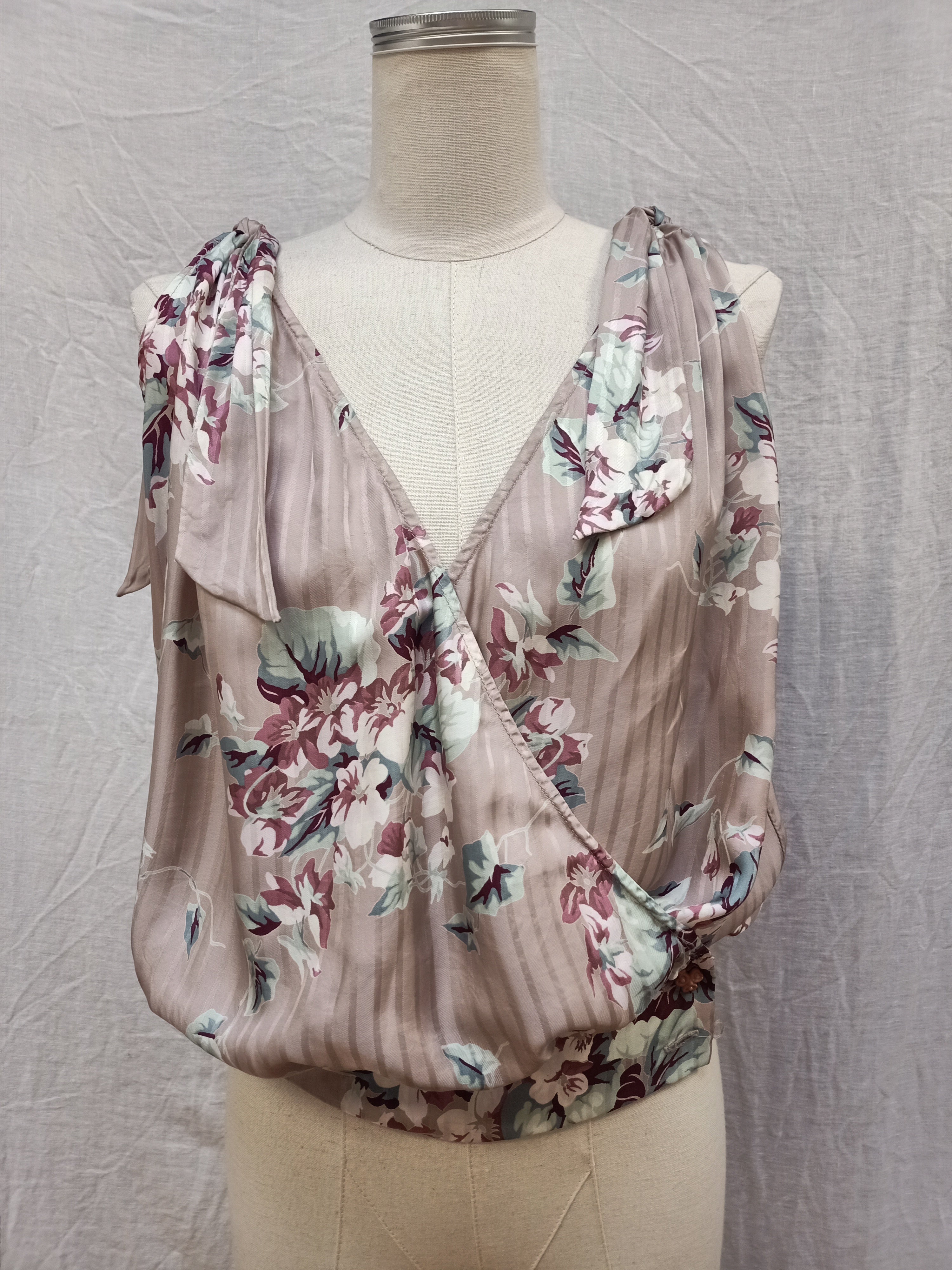 Robin Jones Wrap Top