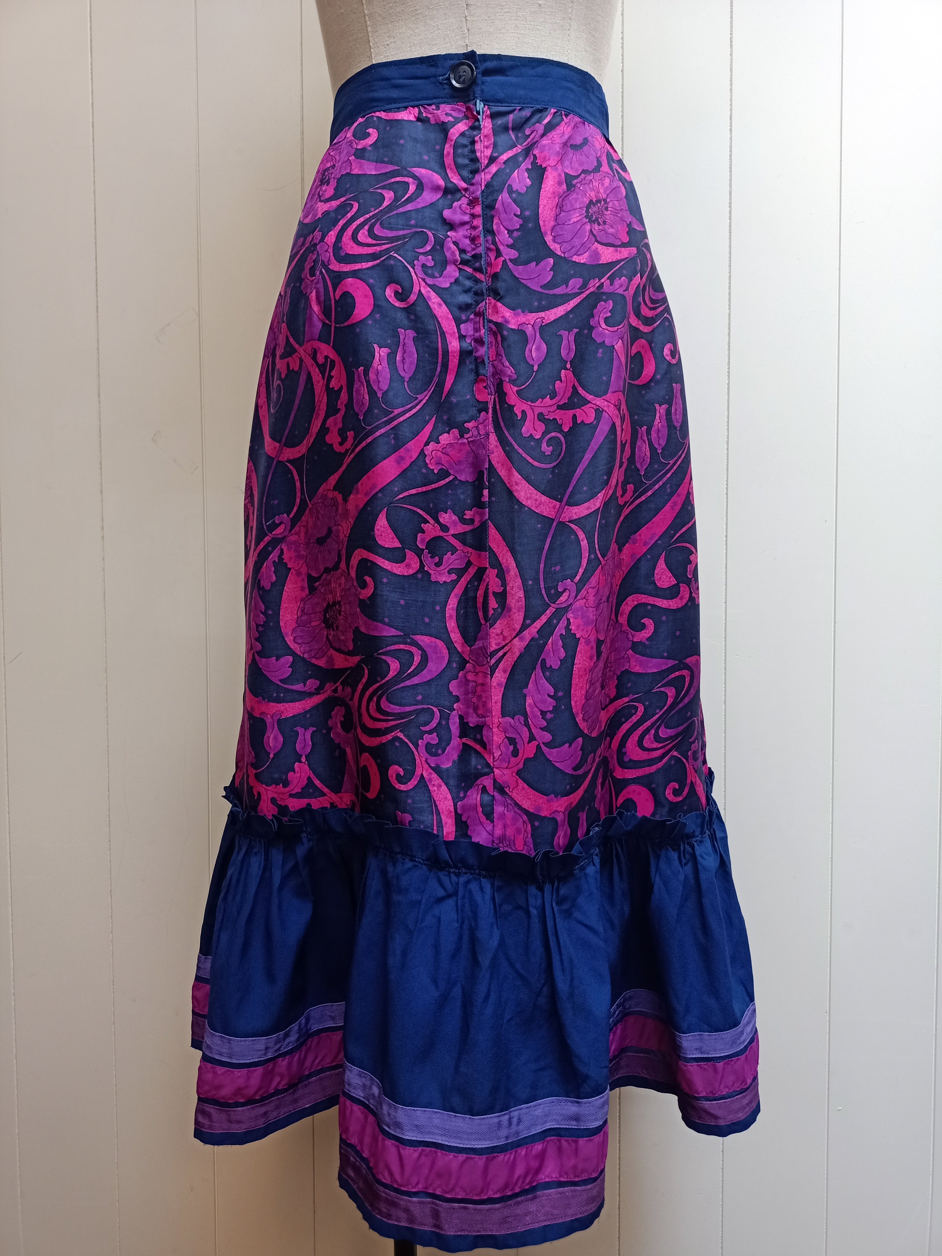 Vintage Navy and Pink Skirt