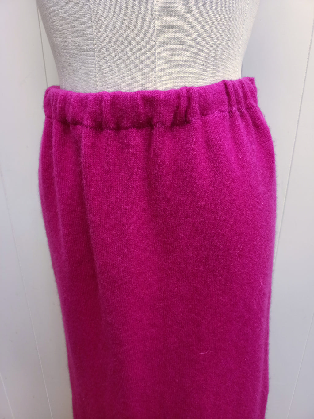 Vintage Fuchsia Knit Skirt