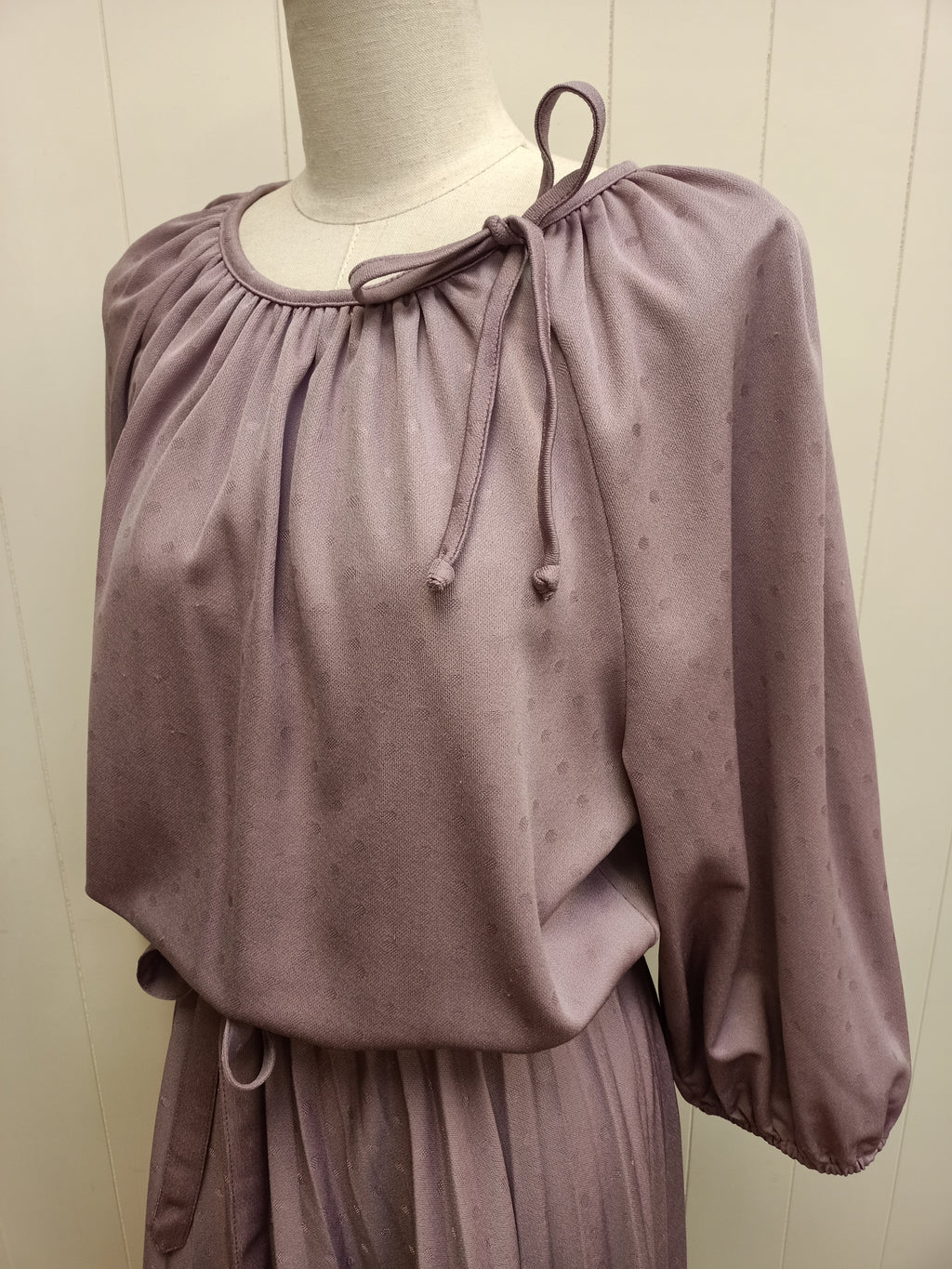 Vintage Royal Wyndham Collection Mauve Dress