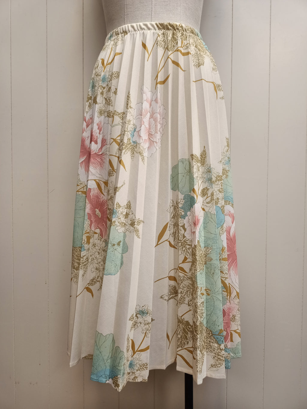 Vintage Pleated Floral Skirt