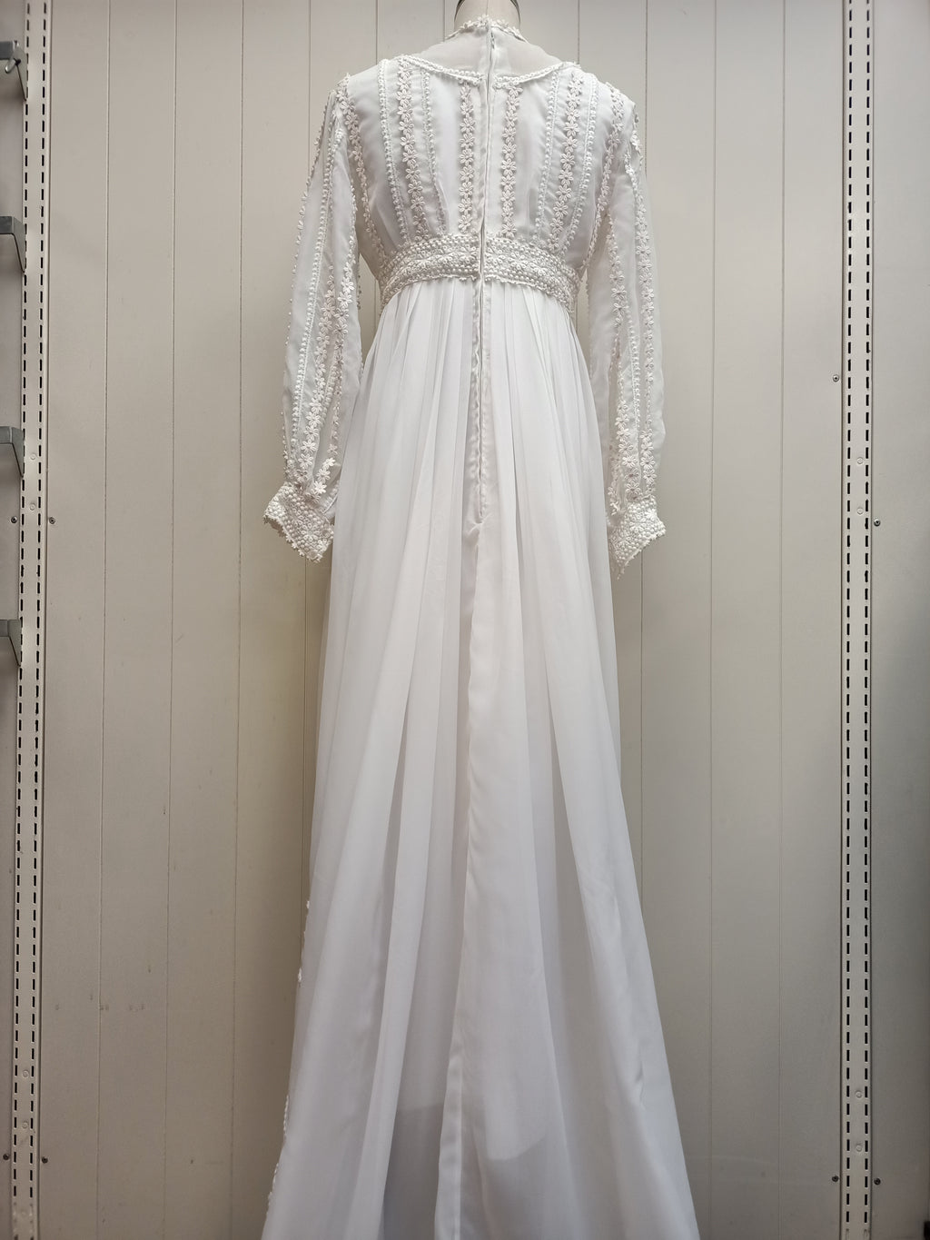 Vintage Petite Prairie Wedding Dress
