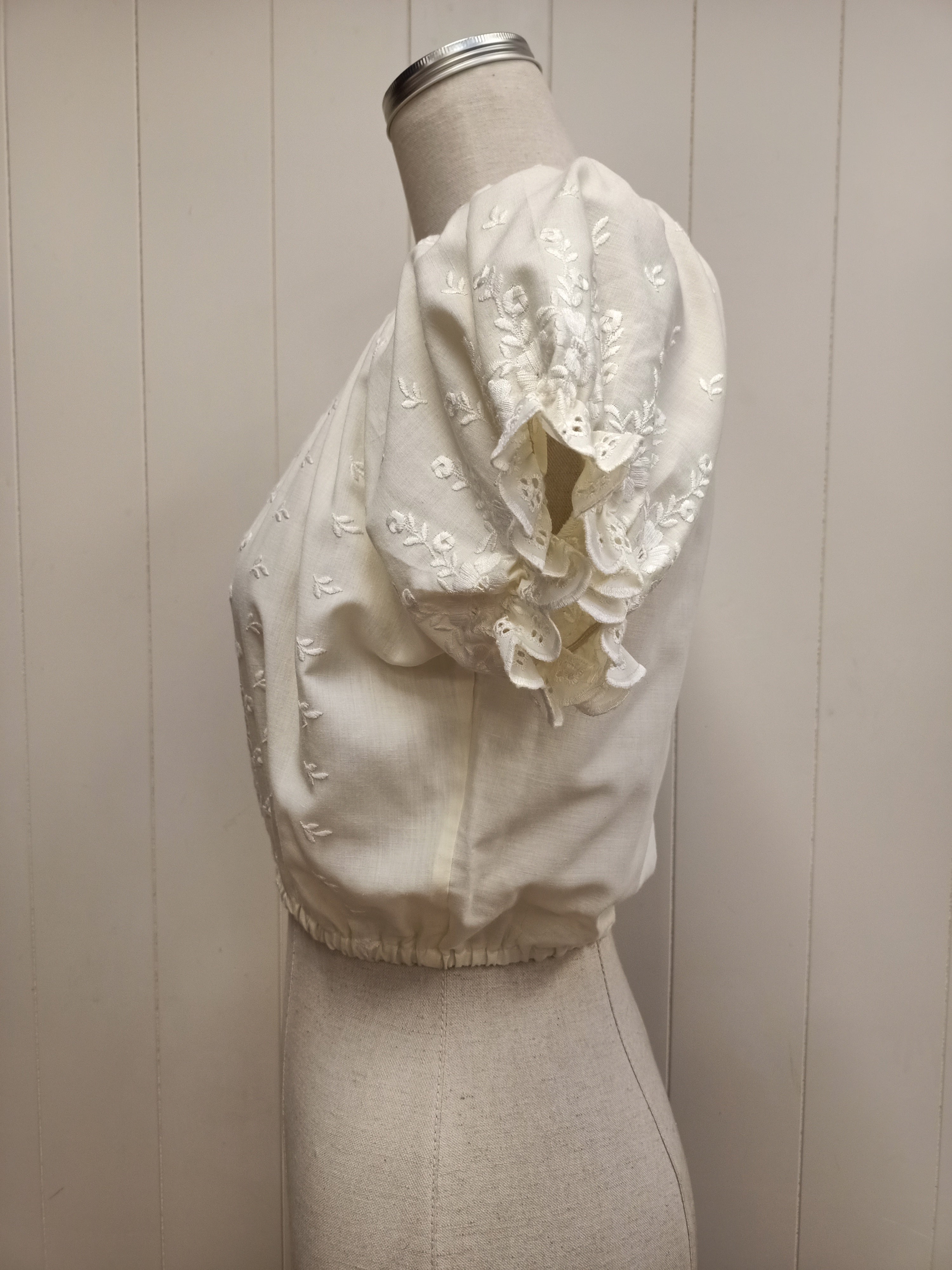 Vintage Broderie Anglaise Crop Peasant Shirt