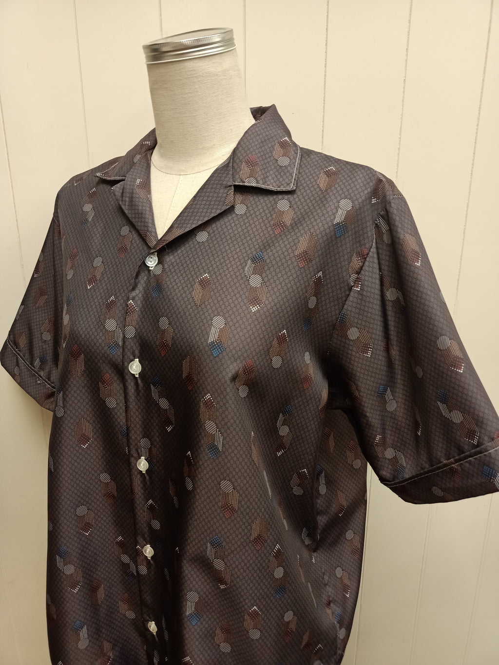 Vintage Wyndham Geometric Shirt