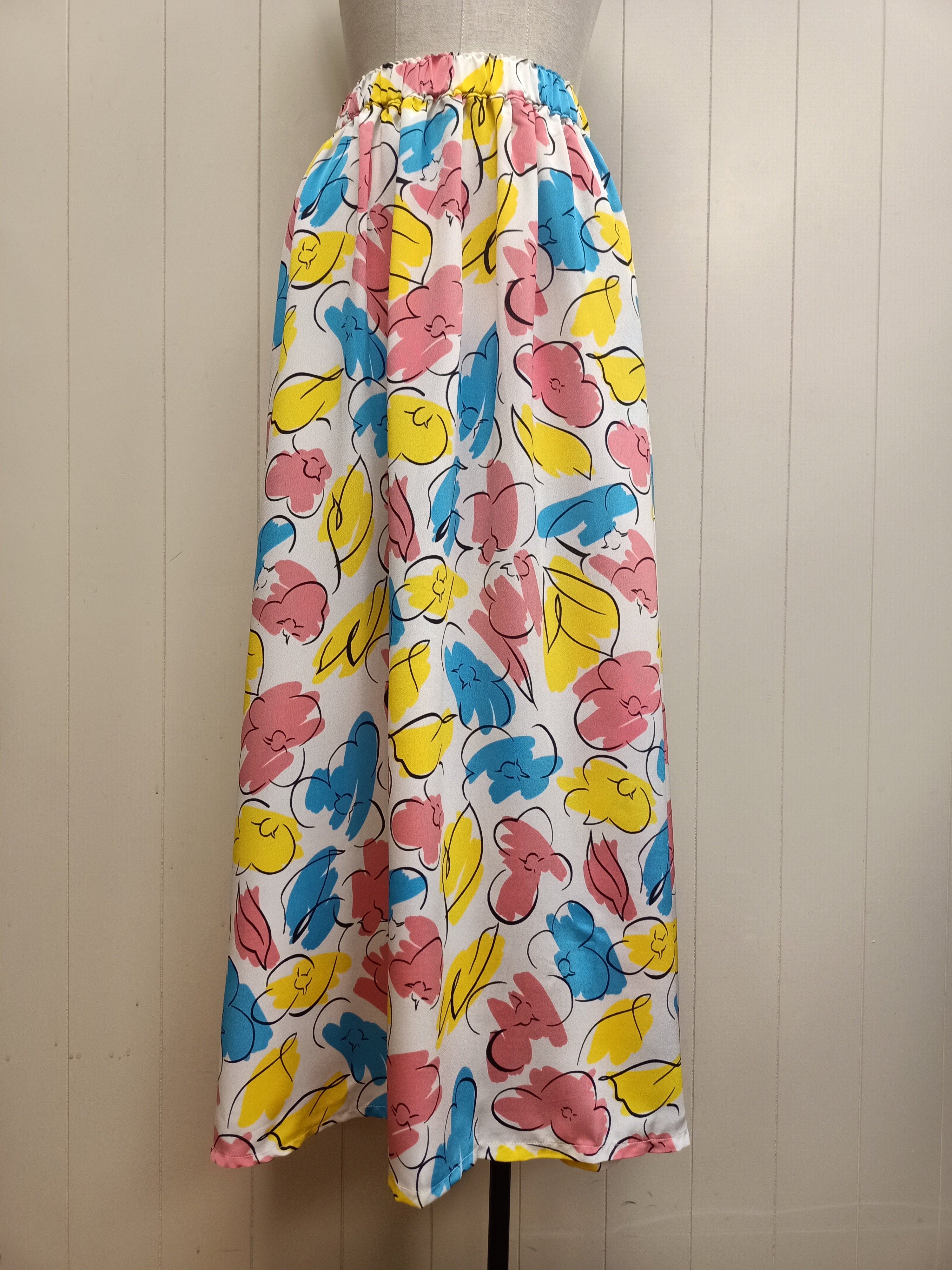 Vintage Floral Linework Skirt