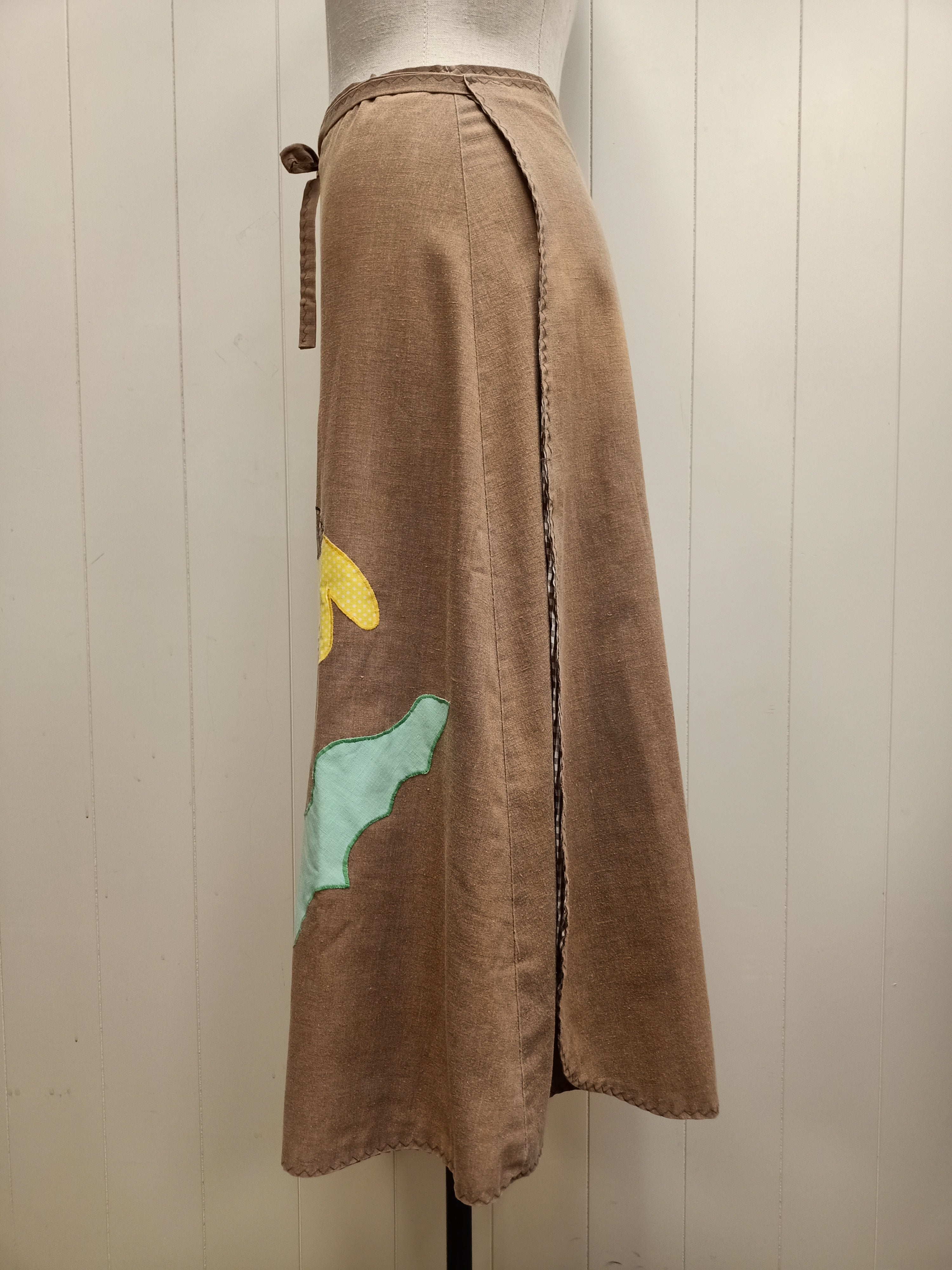 Vintage The Pond Flower Wrap Skirt